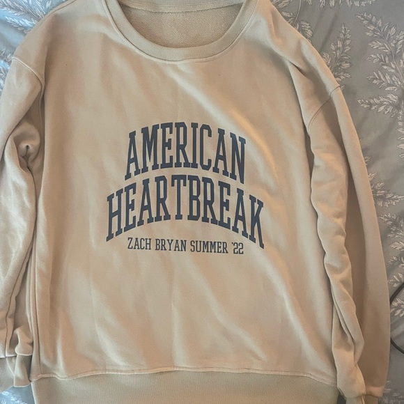 Zach Bryan American Heartbreak Tour shirt - Picture 1 of 2